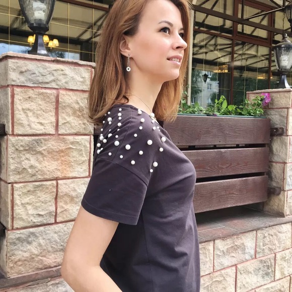 "Lighthearted" (CLOSING CLOSET SALE) - Picture 2 of 7